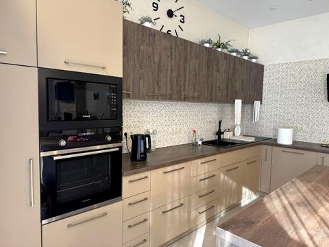 будинок за адресою Центральна