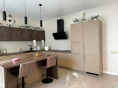 будинок за адресою Центральна