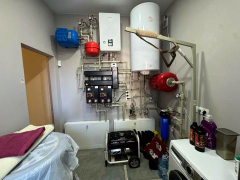 будинок за адресою Центральна