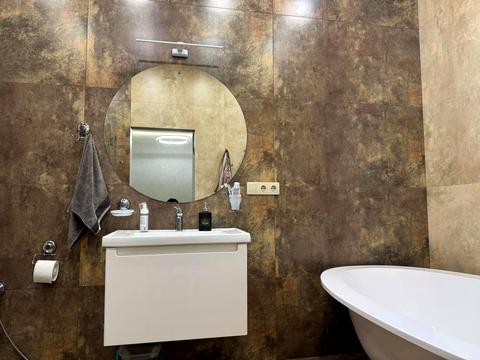 будинок за адресою Центральна