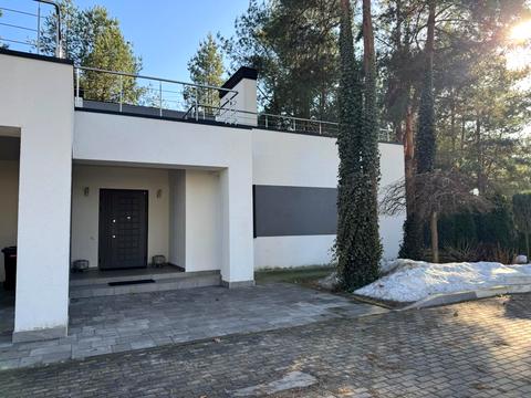 будинок за адресою Центральна