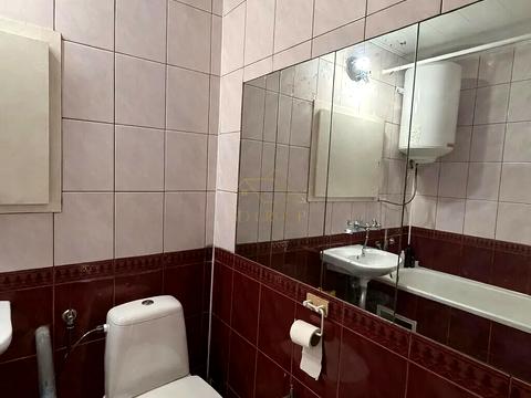 квартира за адресою Тролейбусна вул., 8