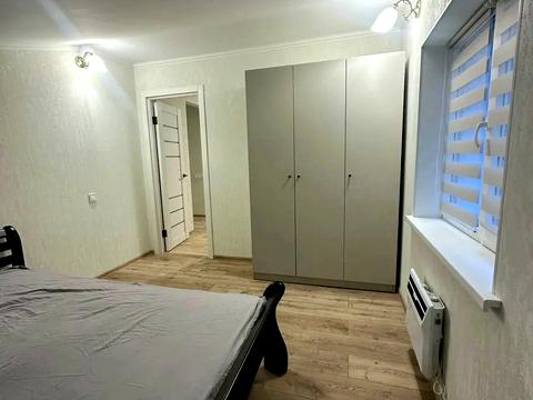 квартира за адресою Академіка Шалімова вул., 82