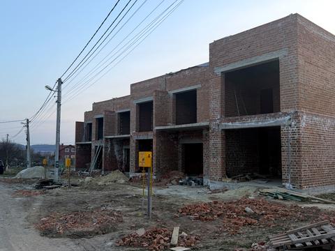 дом по адресу Дорошенка