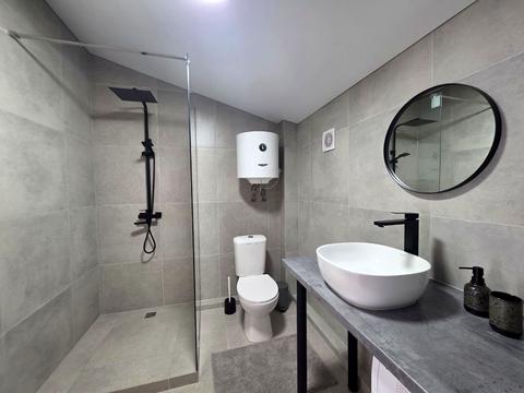 дом по адресу Михайла Томчанія ул.