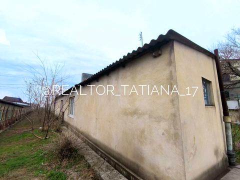 будинок за адресою Центральна, 1