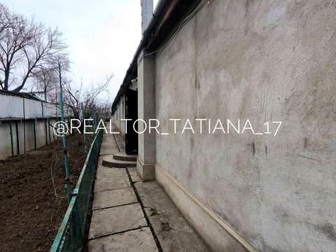 будинок за адресою Центральна, 1