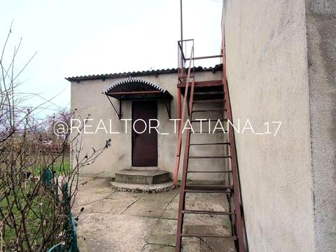 будинок за адресою Центральна, 1