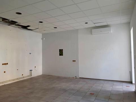 комерційна за адресою Харківська вул., 3