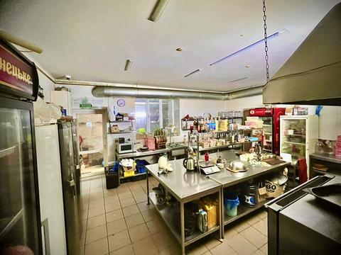 комерційна за адресою Академіка Брюкнера вул., 3