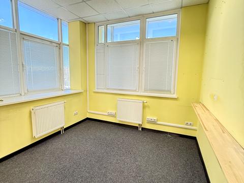 комерційна за адресою Леоніда Перфецького вул., 11б