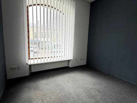 комерційна за адресою Пантелеймонівська вул., 38