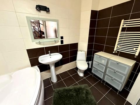 квартира по адресу Олекси Довбуша ул., 1