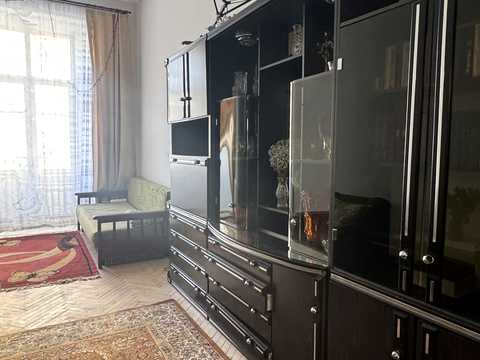квартира за адресою Театральна вул., 7