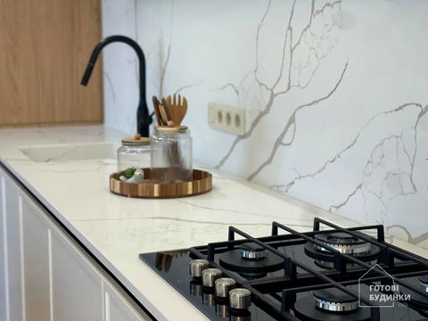 дом по адресу Розкішна