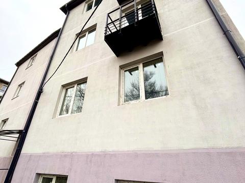 квартира за адресою Михайла Драгоманова вул. (Димитрова), 18