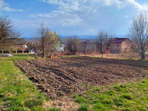 ділянка за адресою Стуса