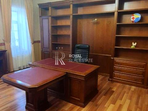 коммерческая по адресу Круглоуниверситетская ул., 4