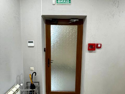 комерційна за адресою Героїв УПА вул., 65