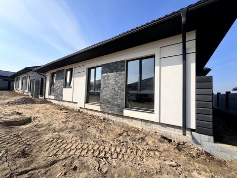 будинок за адресою Епіцентр