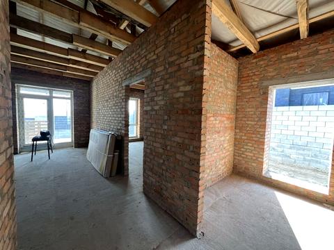 будинок за адресою Епіцентр