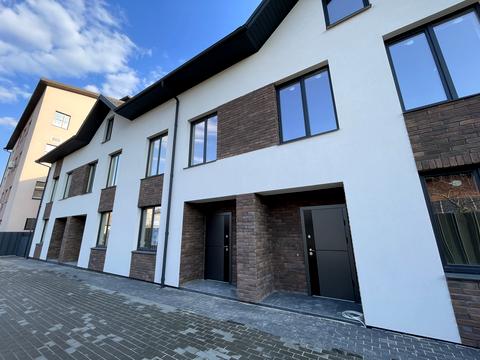 будинок за адресою Центральна вул. (Чапаєва), 37-А