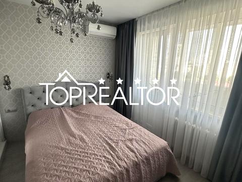 квартира за адресою Космічна вул., 11