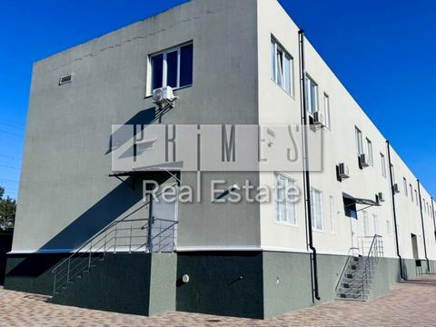 комерційна за адресою Пономарьова вул., 17