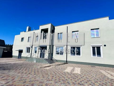 комерційна за адресою Пономарьова вул., 17