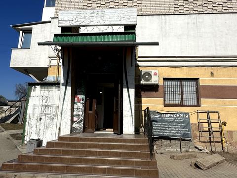 комерційна за адресою Чернівецька вул., 58