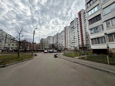 квартира за адресою Ревуцького вул., 17