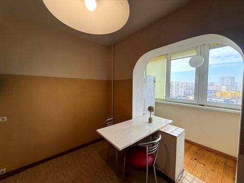 квартира за адресою Ревуцького вул., 17