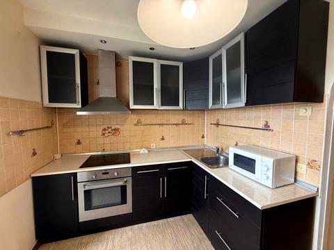 квартира за адресою Ревуцького вул., 17