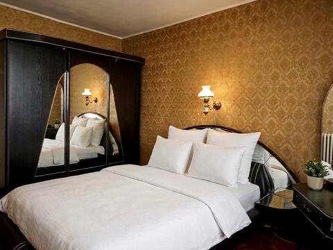 квартира за адресою Раїси Окіпної вул., 5-А