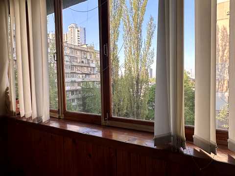 квартира за адресою Раїси Окіпної вул., 5-А