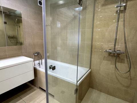 квартира за адресою Клінічна вул., 23/25