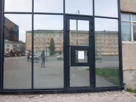 комерційна за адресою Тичини вул., 20