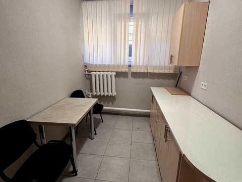 комерційна за адресою Івана Франка вул., 30