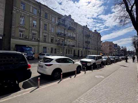 комерційна за адресою Івана Франка вул., 30