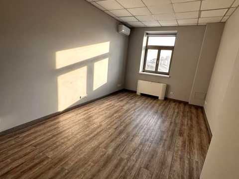 коммерческая по адресу Большая Васильковская ул. (Красноармейская), 72