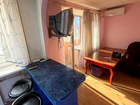 квартира за адресою Ніла Армстронга вул. (Казакова), 1