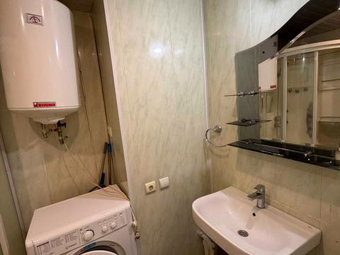 квартира за адресою Ніла Армстронга вул. (Казакова), 1