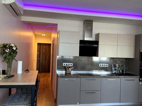 квартира за адресою Героїв полку "Азов" вул. (Маршала Малиновського), 8