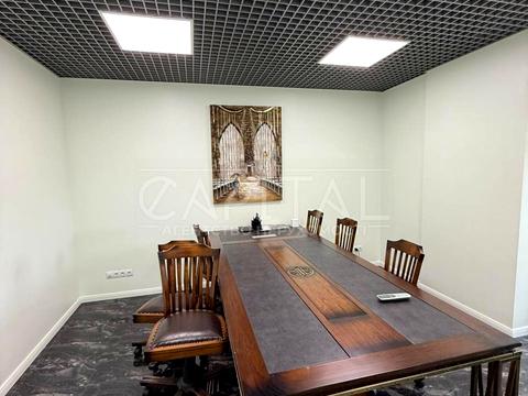 коммерческая по адресу Антоновича ул. (Горького), 74