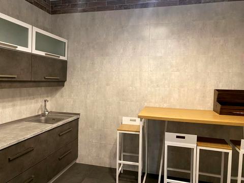 комерційна за адресою Кловський узвіз, 7a