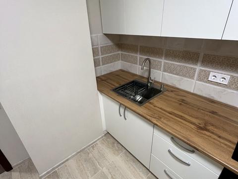 квартира за адресою Софії Русової вул., 1-Б