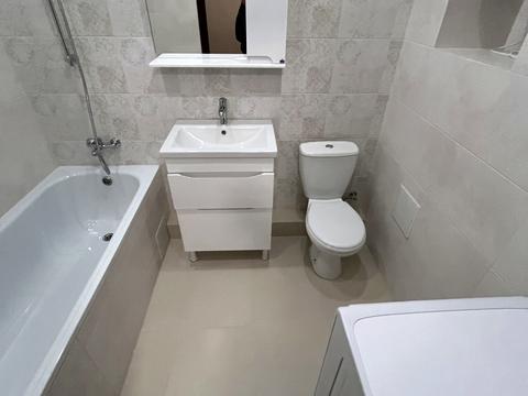 квартира за адресою Софії Русової вул., 1-Б