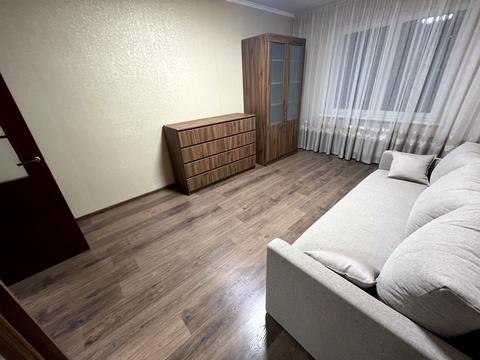 квартира за адресою Софії Русової вул., 1-Б