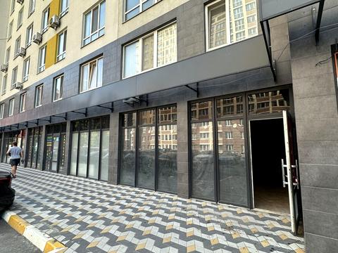 комерційна за адресою Університетська вул., 1о