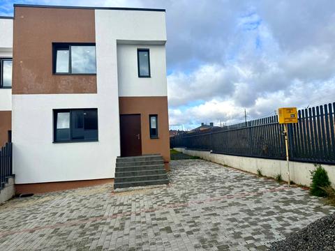 будинок за адресою Наварійська вул.
